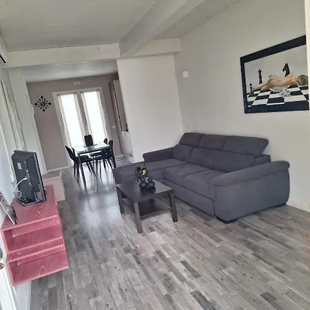 Home Suites Home Konukevi 2*